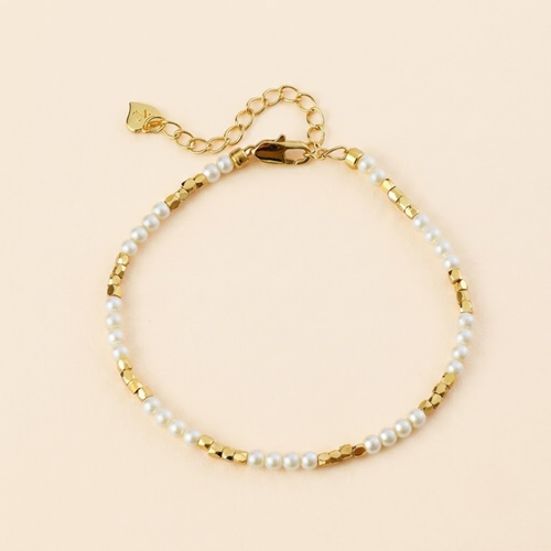 Abigail Pearl Bracelet